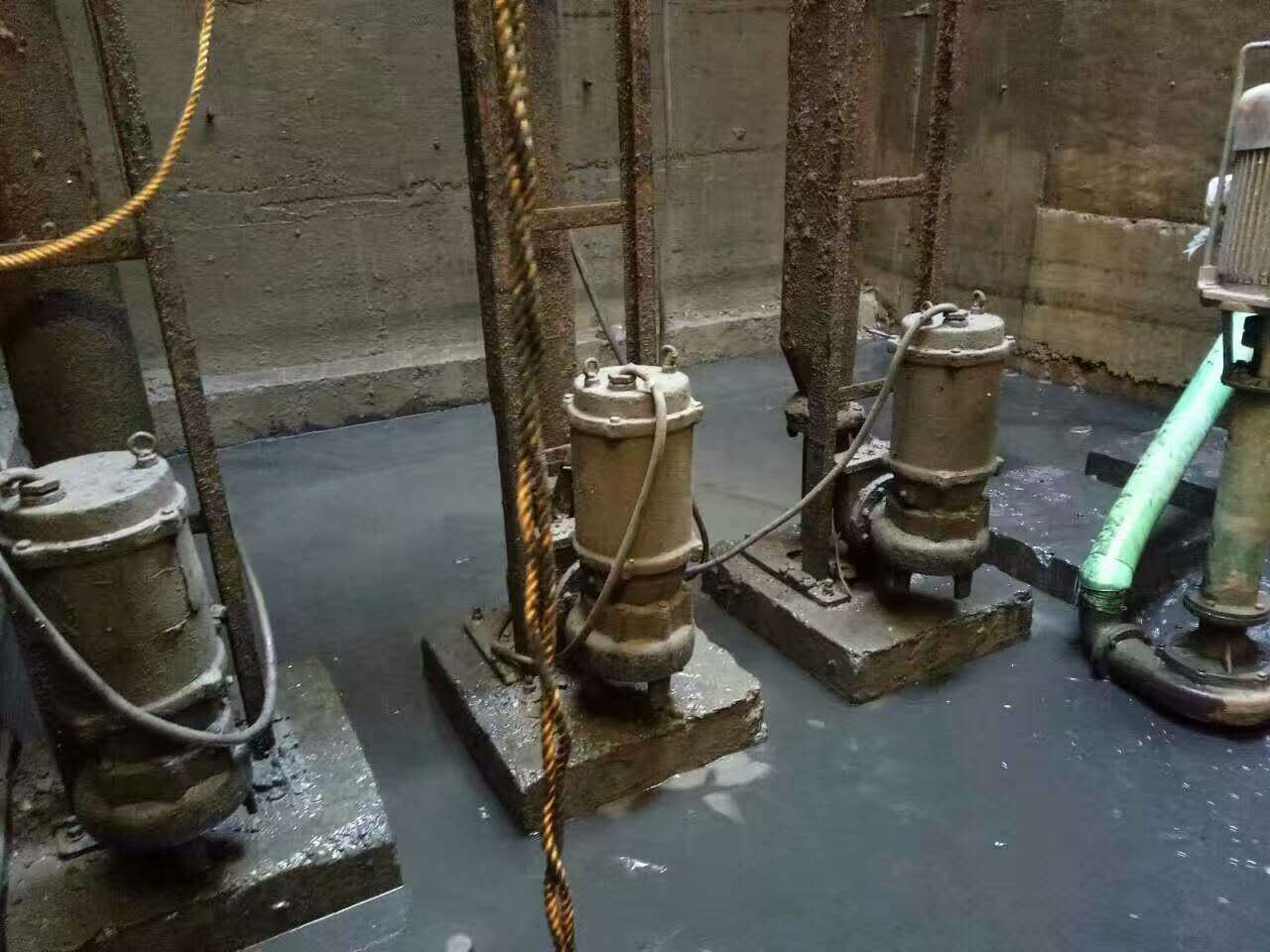 九原污水池清理