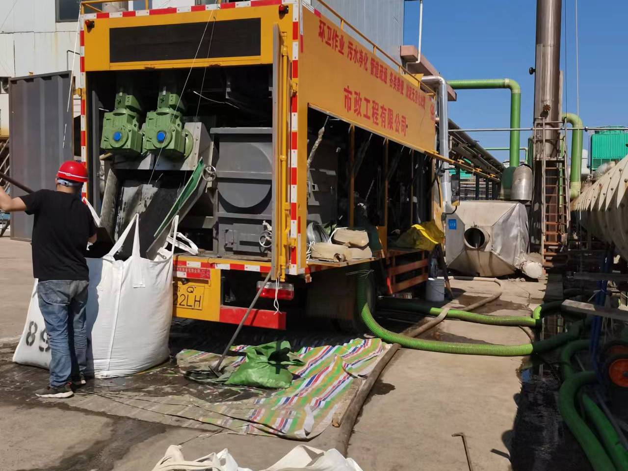 九原淤泥压干处理